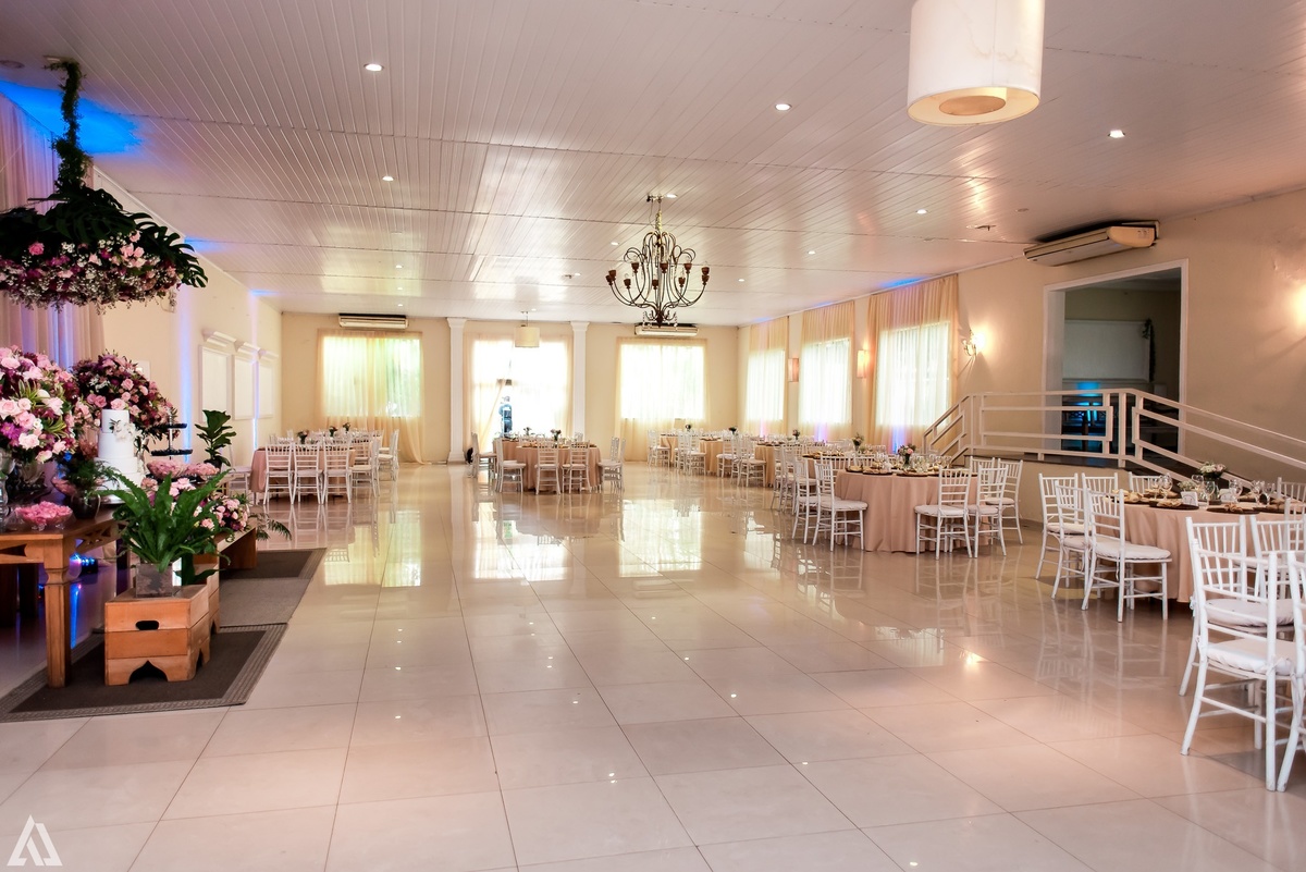 Wedding Casamento Buffet Making Off Decoração Cerimonialista Fotógrafo Vestido Noiva Noivo Camila Hoffmann Cerimonial Elimeire Assessoria de Evento Dani Vidal Vila Nova La Belle Maison Lena Buffet Casarão Penedo Diva Buffet Buquê Resende Penedo Itatiaia