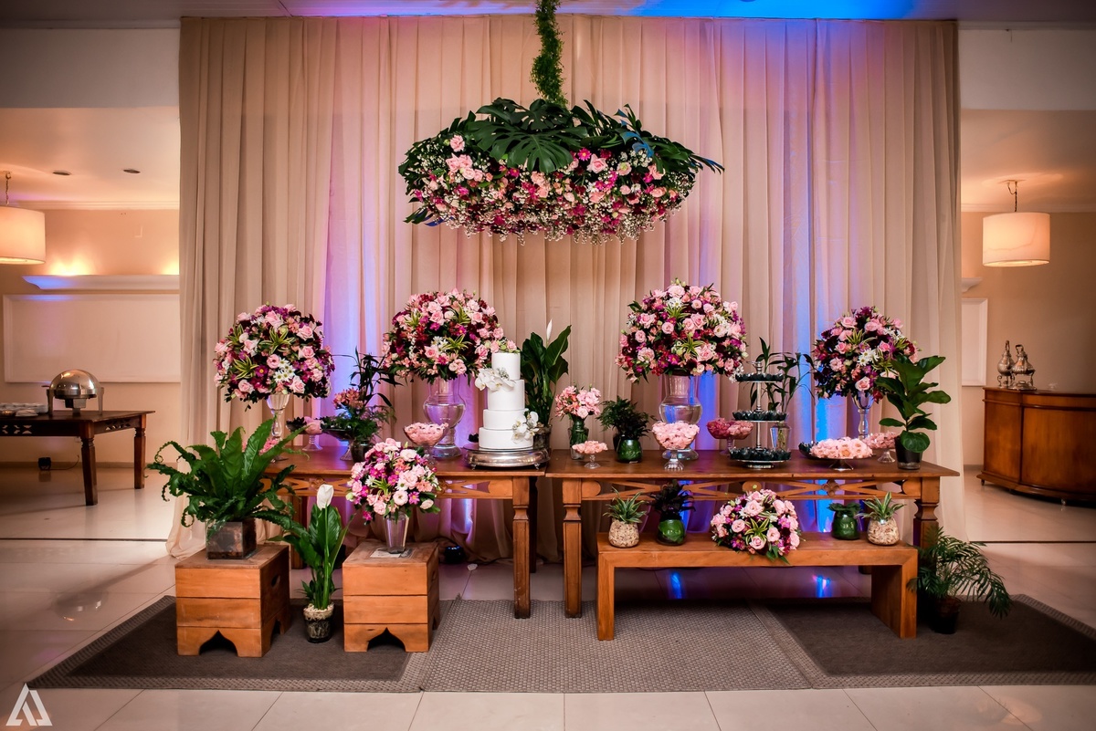 Wedding Casamento Buffet Making Off Decoração Cerimonialista Fotógrafo Vestido Noiva Noivo Camila Hoffmann Cerimonial Elimeire Assessoria de Evento Dani Vidal Vila Nova La Belle Maison Lena Buffet Casarão Penedo Diva Buffet Buquê Resende Penedo Itatiaia