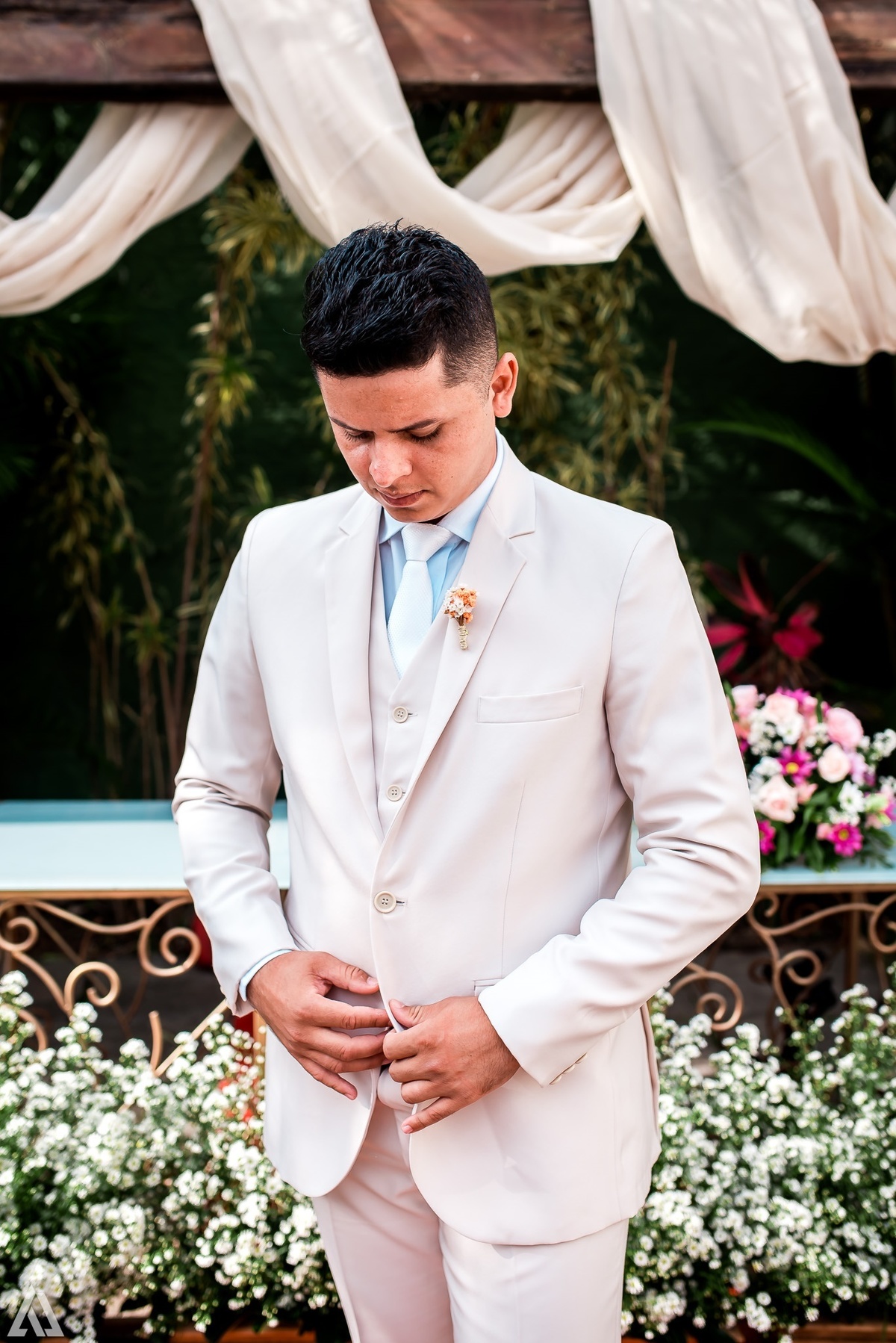 Wedding Casamento Buffet Making Off Decoração Cerimonialista Fotógrafo Vestido Noiva Noivo Camila Hoffmann Cerimonial Elimeire Assessoria de Evento Dani Vidal Vila Nova La Belle Maison Lena Buffet Casarão Penedo Diva Buffet Buquê Resende Penedo Itatiaia