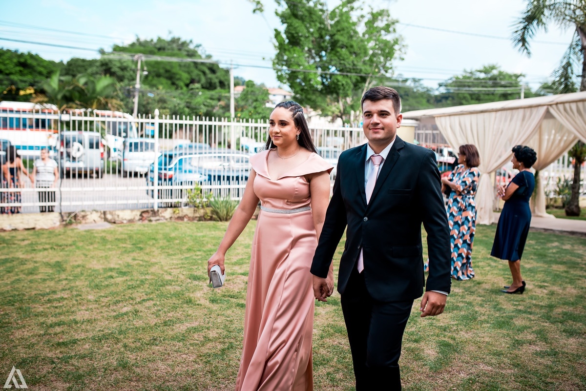 Wedding Casamento Buffet Making Off Decoração Cerimonialista Fotógrafo Vestido Noiva Noivo Camila Hoffmann Cerimonial Elimeire Assessoria de Evento Dani Vidal Vila Nova La Belle Maison Lena Buffet Casarão Penedo Diva Buffet Buquê Resende Penedo Itatiaia