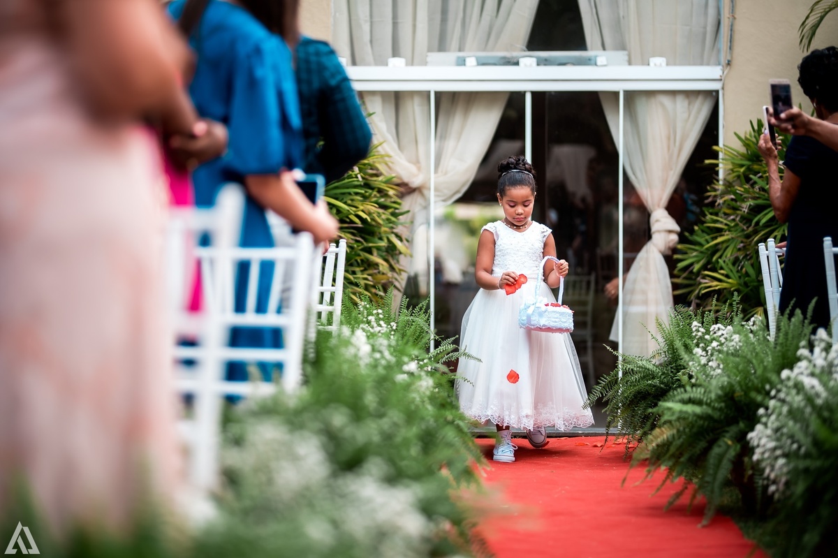 Wedding Casamento Buffet Making Off Decoração Cerimonialista Fotógrafo Vestido Noiva Noivo Camila Hoffmann Cerimonial Elimeire Assessoria de Evento Dani Vidal Vila Nova La Belle Maison Lena Buffet Casarão Penedo Diva Buffet Buquê Resende Penedo Itatiaia