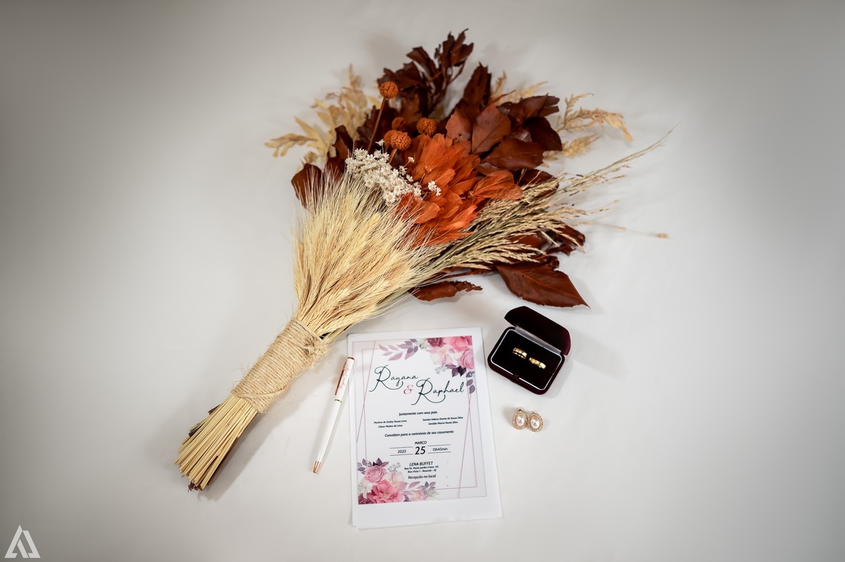 Wedding Casamento Buffet Making Off Decoração Cerimonialista Fotógrafo Vestido Noiva Noivo Camila Hoffmann Cerimonial Elimeire Assessoria de Evento Dani Vidal Vila Nova La Belle Maison Lena Buffet Casarão Penedo Diva Buffet Buquê Resende Penedo Itatiaia