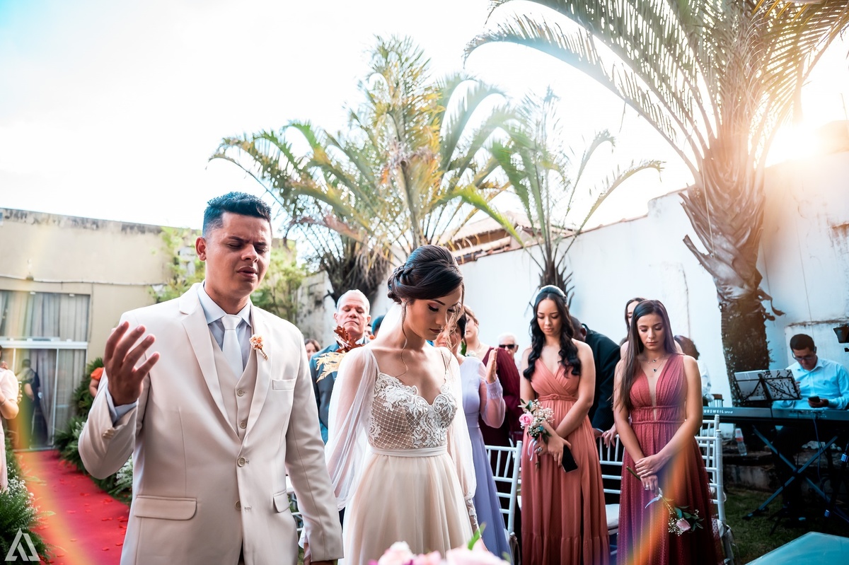 Wedding Casamento Buffet Making Off Decoração Cerimonialista Fotógrafo Vestido Noiva Noivo Camila Hoffmann Cerimonial Elimeire Assessoria de Evento Dani Vidal Vila Nova La Belle Maison Lena Buffet Casarão Penedo Diva Buffet Buquê Resende Penedo Itatiaia