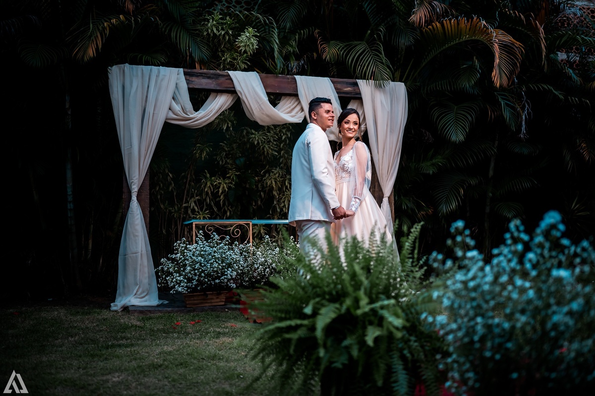 Wedding Casamento Buffet Making Off Decoração Cerimonialista Fotógrafo Vestido Noiva Noivo Camila Hoffmann Cerimonial Elimeire Assessoria de Evento Dani Vidal Vila Nova La Belle Maison Lena Buffet Casarão Penedo Diva Buffet Buquê Resende Penedo Itatiaia