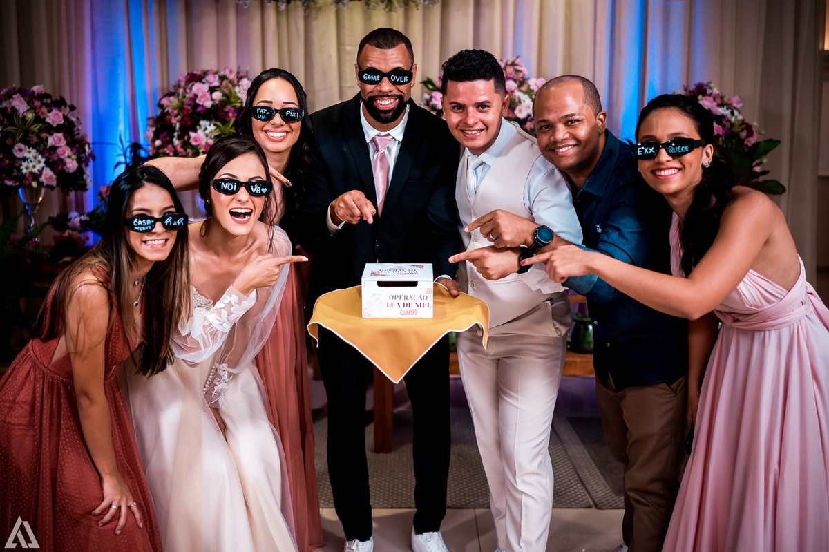 Wedding Casamento Buffet Making Off Decoração Cerimonialista Fotógrafo Vestido Noiva Noivo Camila Hoffmann Cerimonial Elimeire Assessoria de Evento Dani Vidal Vila Nova La Belle Maison Lena Buffet Casarão Penedo Diva Buffet Buquê Resende Penedo Itatiaia