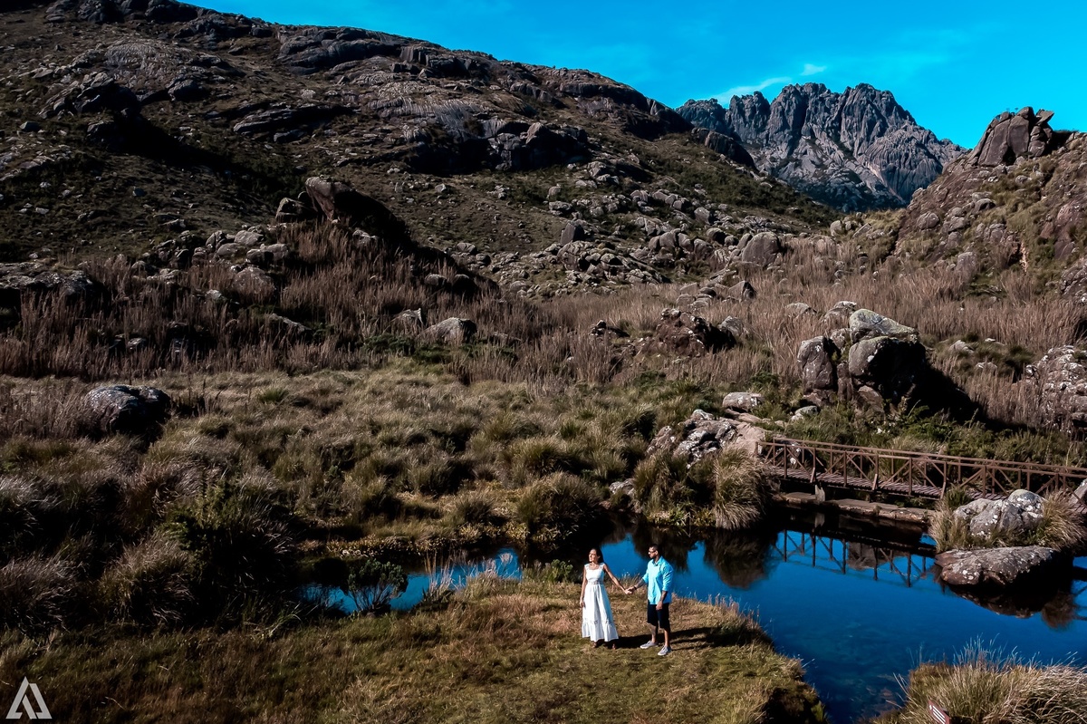 Wedding Casamento Buffet Making Off Decoração Cerimonialista Fotógrafo Vestido Foto Noivo Noiva Camila Hoffmann Cerimonial Elimeire Tatiana Sousa Assessoria Dani Vidal La Belle Maison Lena Buffet Casarão Penedo Diva Buffet Buquê Resende Penedo Itatiaia 