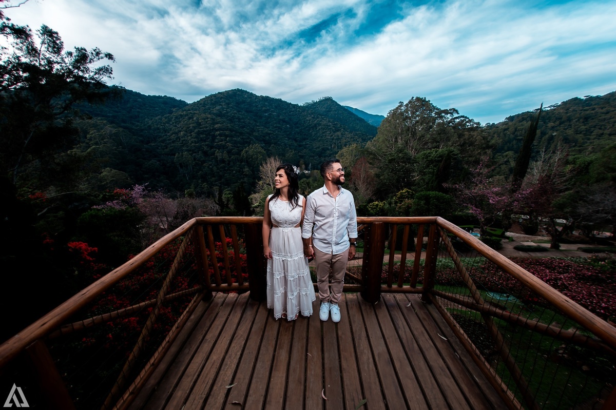 Wedding Casamento Buffet Making Off Decoração Cerimonialista Fotógrafo Vestido Foto Noivo Noiva Camila Hoffmann Cerimonial Elimeire Tatiana Sousa Assessoria Dani Vidal La Belle Maison Lena Buffet Casarão Penedo Diva Buffet Buquê Resende Penedo Itatiaia 