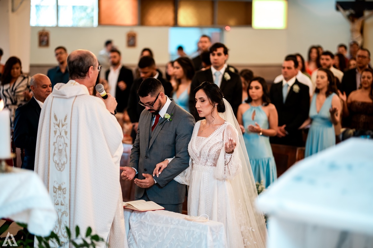 Wedding Casamento Buffet Making Off Decoração Cerimonialista Fotógrafo Vestido Noiva Noivo Camila Hoffmann Cerimonial Elimeire Assessoria de Evento Dani Vidal Vila Nova La Belle Maison Lena Buffet Casarão Penedo Diva Buffet Buquê Resende Penedo Itatiaia