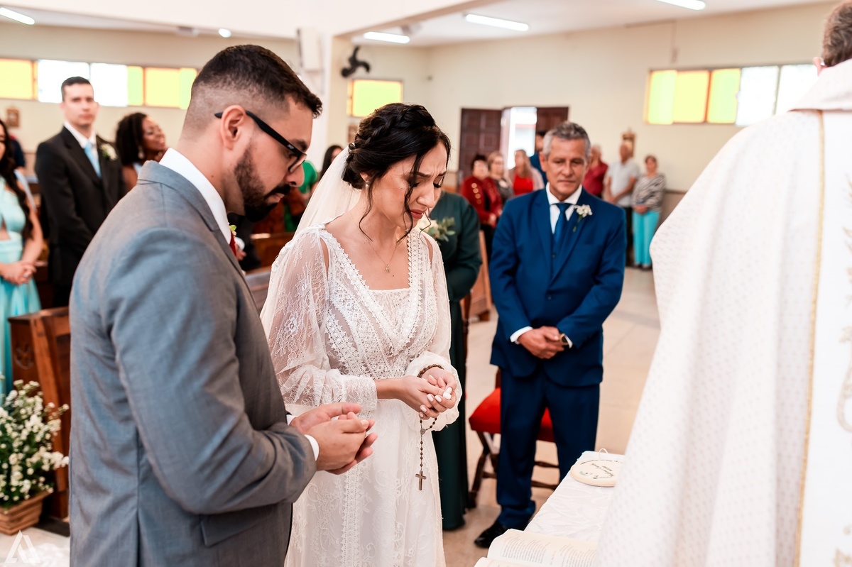 Wedding Casamento Buffet Making Off Decoração Cerimonialista Fotógrafo Vestido Noiva Noivo Camila Hoffmann Cerimonial Elimeire Assessoria de Evento Dani Vidal Vila Nova La Belle Maison Lena Buffet Casarão Penedo Diva Buffet Buquê Resende Penedo Itatiaia