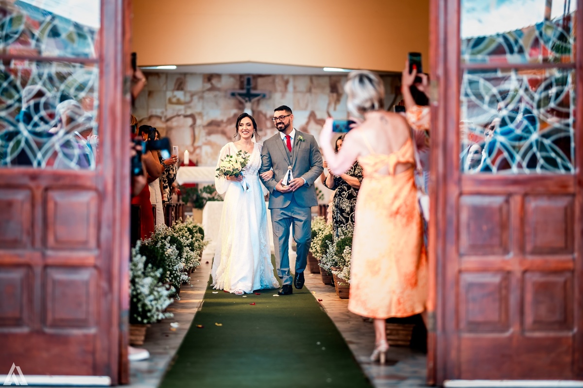 Wedding Casamento Buffet Making Off Decoração Cerimonialista Fotógrafo Vestido Noiva Noivo Camila Hoffmann Cerimonial Elimeire Assessoria de Evento Dani Vidal Vila Nova La Belle Maison Lena Buffet Casarão Penedo Diva Buffet Buquê Resende Penedo Itatiaia