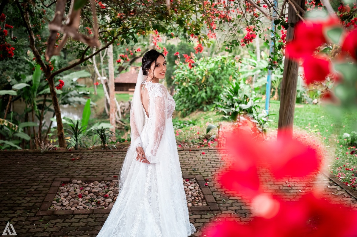 Wedding Casamento Buffet Making Off Decoração Cerimonialista Fotógrafo Vestido Noiva Noivo Camila Hoffmann Cerimonial Elimeire Assessoria de Evento Dani Vidal Vila Nova La Belle Maison Lena Buffet Casarão Penedo Diva Buffet Buquê Resende Penedo Itatiaia
