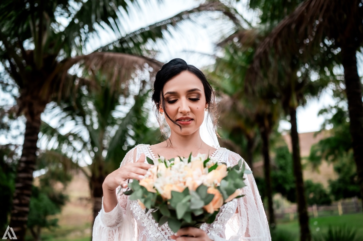 Wedding Casamento Buffet Making Off Decoração Cerimonialista Fotógrafo Vestido Noiva Noivo Camila Hoffmann Cerimonial Elimeire Assessoria de Evento Dani Vidal Vila Nova La Belle Maison Lena Buffet Casarão Penedo Diva Buffet Buquê Resende Penedo Itatiaia