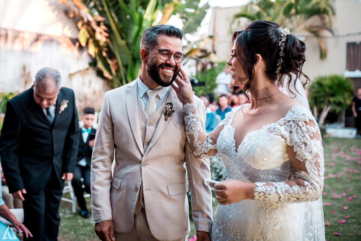 Wedding Casamento Buffet Making Off Decoração Cerimonialista Fotógrafo Vestido Noiva Noivo Camila Hoffmann Cerimonial Elimeire Assessoria de Evento Dani Vidal Vila Nova La Belle Maison Lena Buffet Casarão Penedo Diva Buffet Buquê Resende Penedo Itatiaia