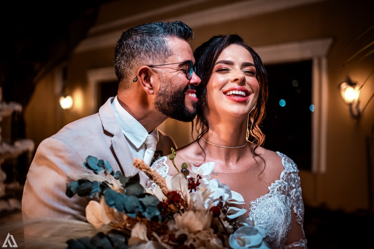 Wedding Casamento Buffet Making Off Decoração Cerimonialista Fotógrafo Vestido Noiva Noivo Camila Hoffmann Cerimonial Elimeire Assessoria de Evento Dani Vidal Vila Nova La Belle Maison Lena Buffet Casarão Penedo Diva Buffet Buquê Resende Penedo Itatiaia