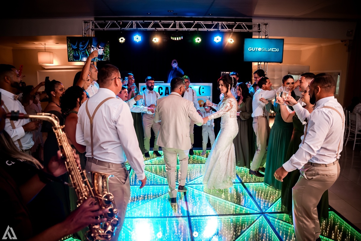 Wedding Casamento Buffet Making Off Decoração Cerimonialista Fotógrafo Vestido Noiva Noivo Camila Hoffmann Cerimonial Elimeire Assessoria de Evento Dani Vidal Vila Nova La Belle Maison Lena Buffet Casarão Penedo Diva Buffet Buquê Resende Penedo Itatiaia