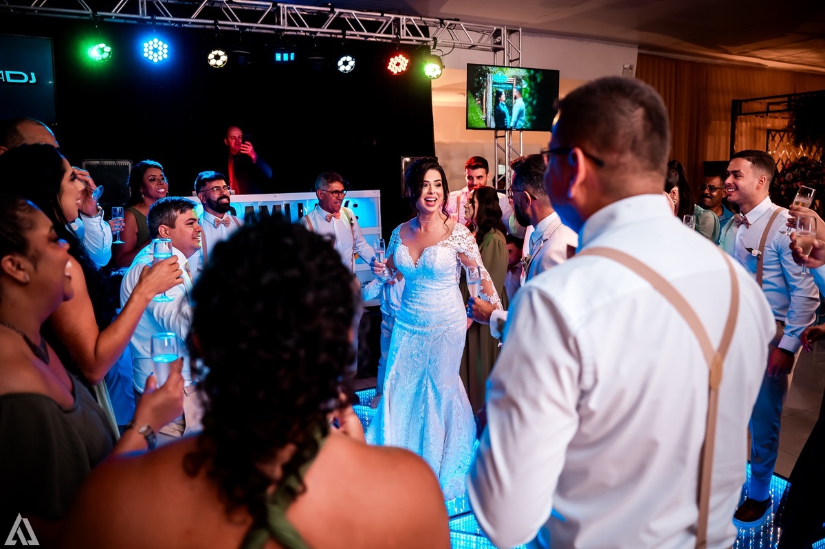 Wedding Casamento Buffet Making Off Decoração Cerimonialista Fotógrafo Vestido Noiva Noivo Camila Hoffmann Cerimonial Elimeire Assessoria de Evento Dani Vidal Vila Nova La Belle Maison Lena Buffet Casarão Penedo Diva Buffet Buquê Resende Penedo Itatiaia