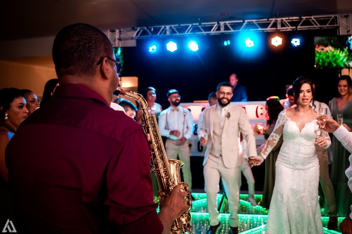 Wedding Casamento Buffet Making Off Decoração Cerimonialista Fotógrafo Vestido Noiva Noivo Camila Hoffmann Cerimonial Elimeire Assessoria de Evento Dani Vidal Vila Nova La Belle Maison Lena Buffet Casarão Penedo Diva Buffet Buquê Resende Penedo Itatiaia