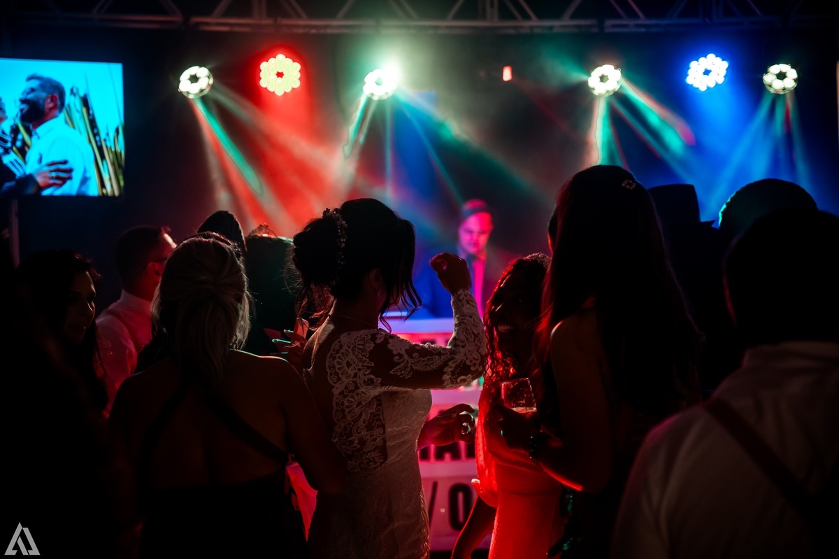 Wedding Casamento Buffet Making Off Decoração Cerimonialista Fotógrafo Vestido Noiva Noivo Camila Hoffmann Cerimonial Elimeire Assessoria de Evento Dani Vidal Vila Nova La Belle Maison Lena Buffet Casarão Penedo Diva Buffet Buquê Resende Penedo Itatiaia