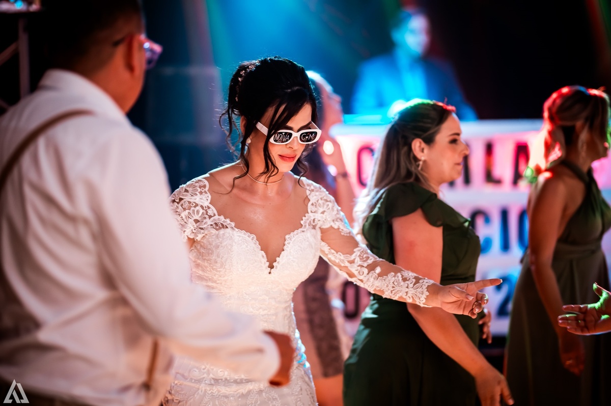 Wedding Casamento Buffet Making Off Decoração Cerimonialista Fotógrafo Vestido Noiva Noivo Camila Hoffmann Cerimonial Elimeire Assessoria de Evento Dani Vidal Vila Nova La Belle Maison Lena Buffet Casarão Penedo Diva Buffet Buquê Resende Penedo Itatiaia