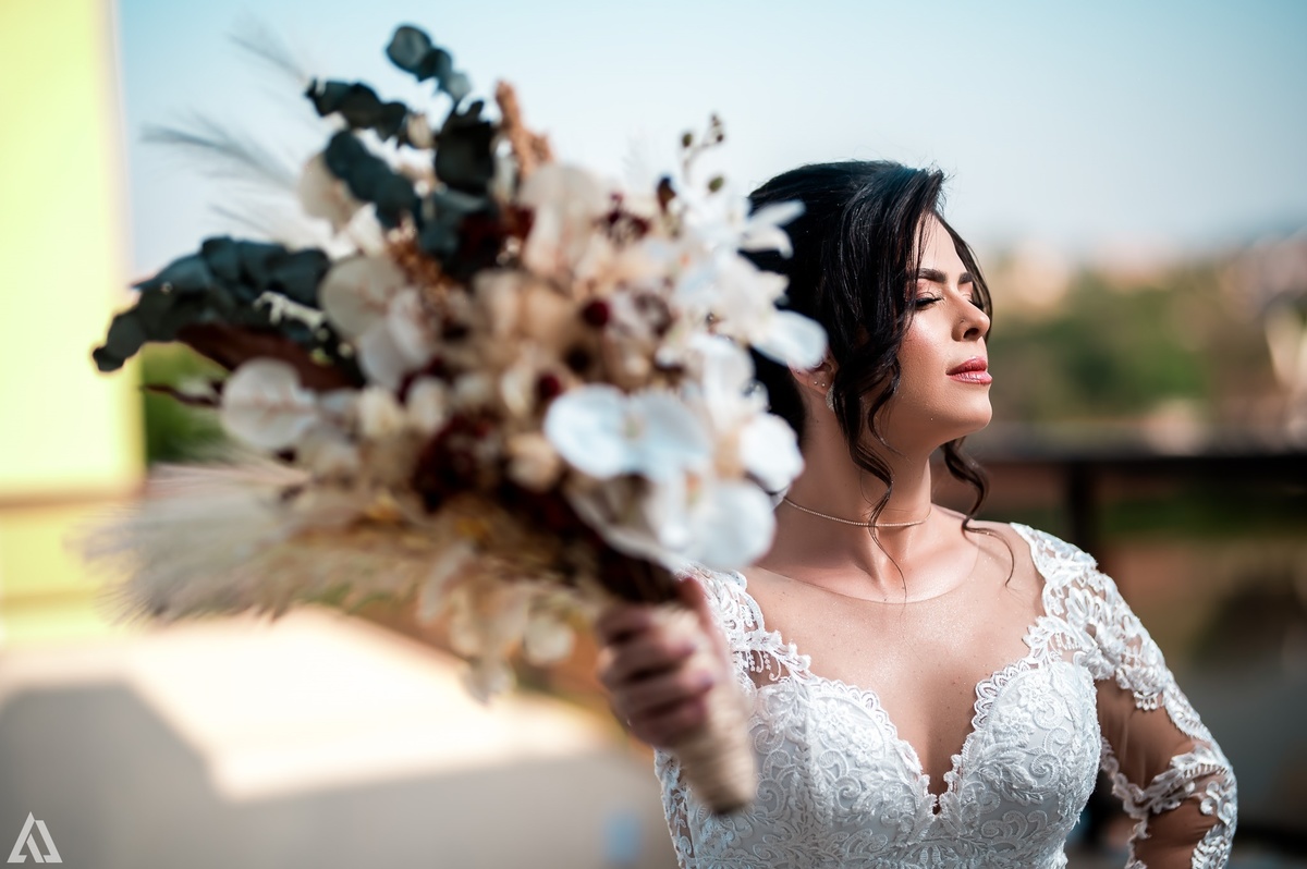 Wedding Casamento Buffet Making Off Decoração Cerimonialista Fotógrafo Vestido Noiva Noivo Camila Hoffmann Cerimonial Elimeire Assessoria de Evento Dani Vidal Vila Nova La Belle Maison Lena Buffet Casarão Penedo Diva Buffet Buquê Resende Penedo Itatiaia