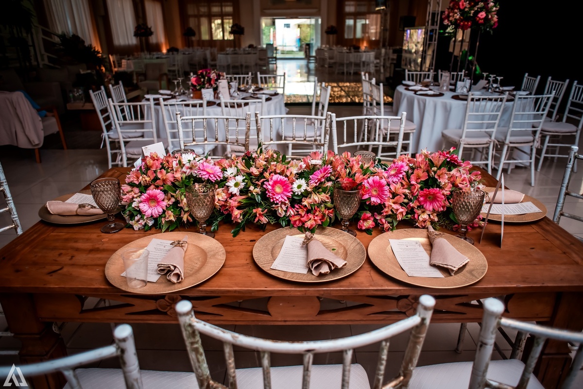 Wedding Casamento Buffet Making Off Decoração Cerimonialista Fotógrafo Vestido Noiva Noivo Camila Hoffmann Cerimonial Elimeire Assessoria de Evento Dani Vidal Vila Nova La Belle Maison Lena Buffet Casarão Penedo Diva Buffet Buquê Resende Penedo Itatiaia