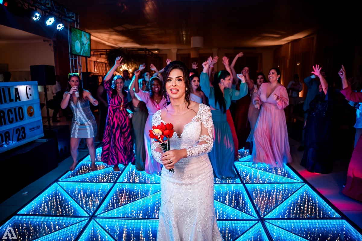 Wedding Casamento Buffet Making Off Decoração Cerimonialista Fotógrafo Vestido Noiva Noivo Camila Hoffmann Cerimonial Elimeire Assessoria de Evento Dani Vidal Vila Nova La Belle Maison Lena Buffet Casarão Penedo Diva Buffet Buquê Resende Penedo Itatiaia