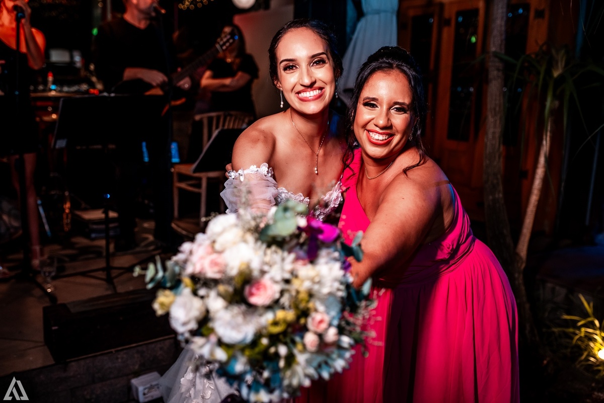 Wedding Casamento Buffet Making Off Decoração Cerimonialista Fotógrafo Vestido Noiva Noivo Camila Hoffmann Cerimonial Elimeire Assessoria de Evento Dani Vidal Vila Nova La Belle Maison Lena Buffet Casarão Penedo Diva Buffet Buquê Resende Penedo Itatiaia