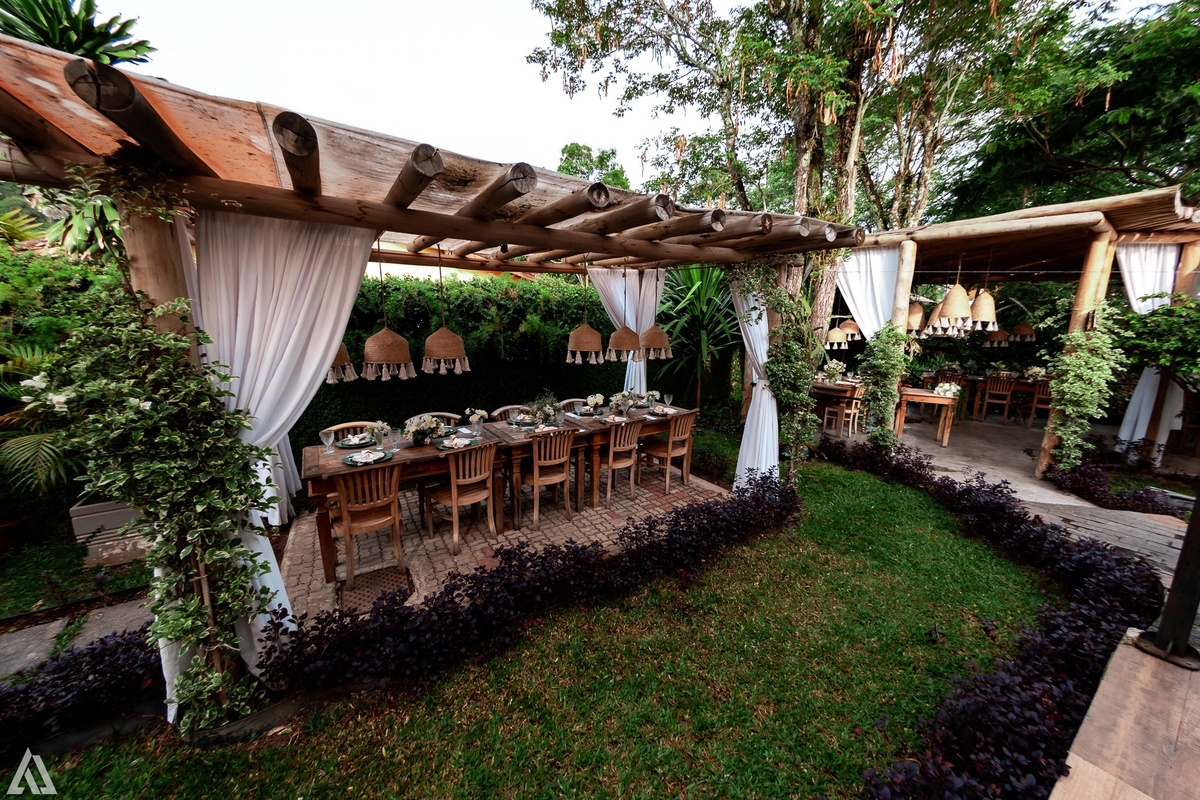 Wedding Casamento Buffet Making Off Decoração Cerimonialista Fotógrafo Vestido Noiva Noivo Camila Hoffmann Cerimonial Elimeire Assessoria de Evento Dani Vidal Vila Nova La Belle Maison Lena Buffet Casarão Penedo Diva Buffet Buquê Resende Penedo Itatiaia