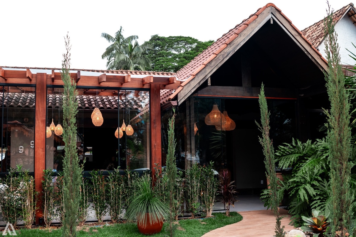 Wedding Casamento Buffet Making Off Decoração Cerimonialista Fotógrafo Vestido Noiva Noivo Camila Hoffmann Cerimonial Elimeire Assessoria de Evento Dani Vidal Vila Nova La Belle Maison Lena Buffet Casarão Penedo Diva Buffet Buquê Resende Penedo Itatiaia