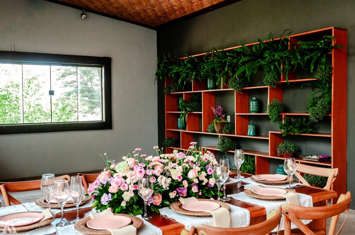 Wedding Casamento Buffet Making Off Decoração Cerimonialista Fotógrafo Vestido Noiva Noivo Camila Hoffmann Cerimonial Elimeire Assessoria de Evento Dani Vidal Vila Nova La Belle Maison Lena Buffet Casarão Penedo Diva Buffet Buquê Resende Penedo 