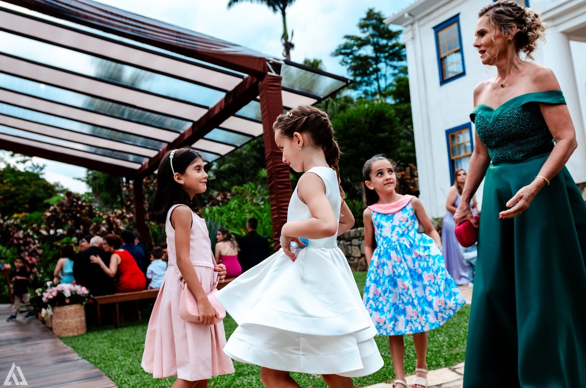 Wedding Casamento Buffet Making Off Decoração Cerimonialista Fotógrafo Vestido Noiva Noivo Camila Hoffmann Cerimonial Elimeire Assessoria de Evento Dani Vidal Vila Nova La Belle Maison Lena Buffet Casarão Penedo Diva Buffet Buquê Resende Penedo 