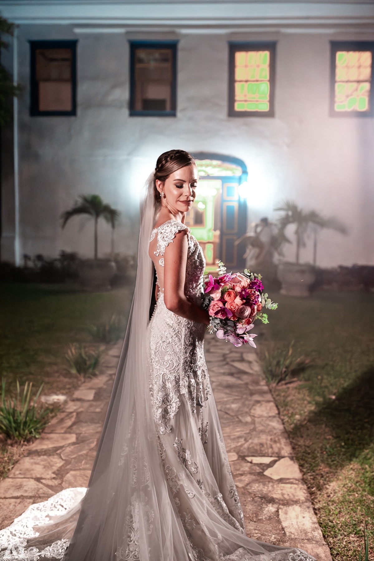 Wedding Casamento Buffet Making Off Decoração Cerimonialista Fotógrafo Vestido Noiva Noivo Camila Hoffmann Cerimonial Elimeire Assessoria de Evento Dani Vidal Vila Nova La Belle Maison Lena Buffet Casarão Penedo Diva Buffet Buquê Resende Penedo 