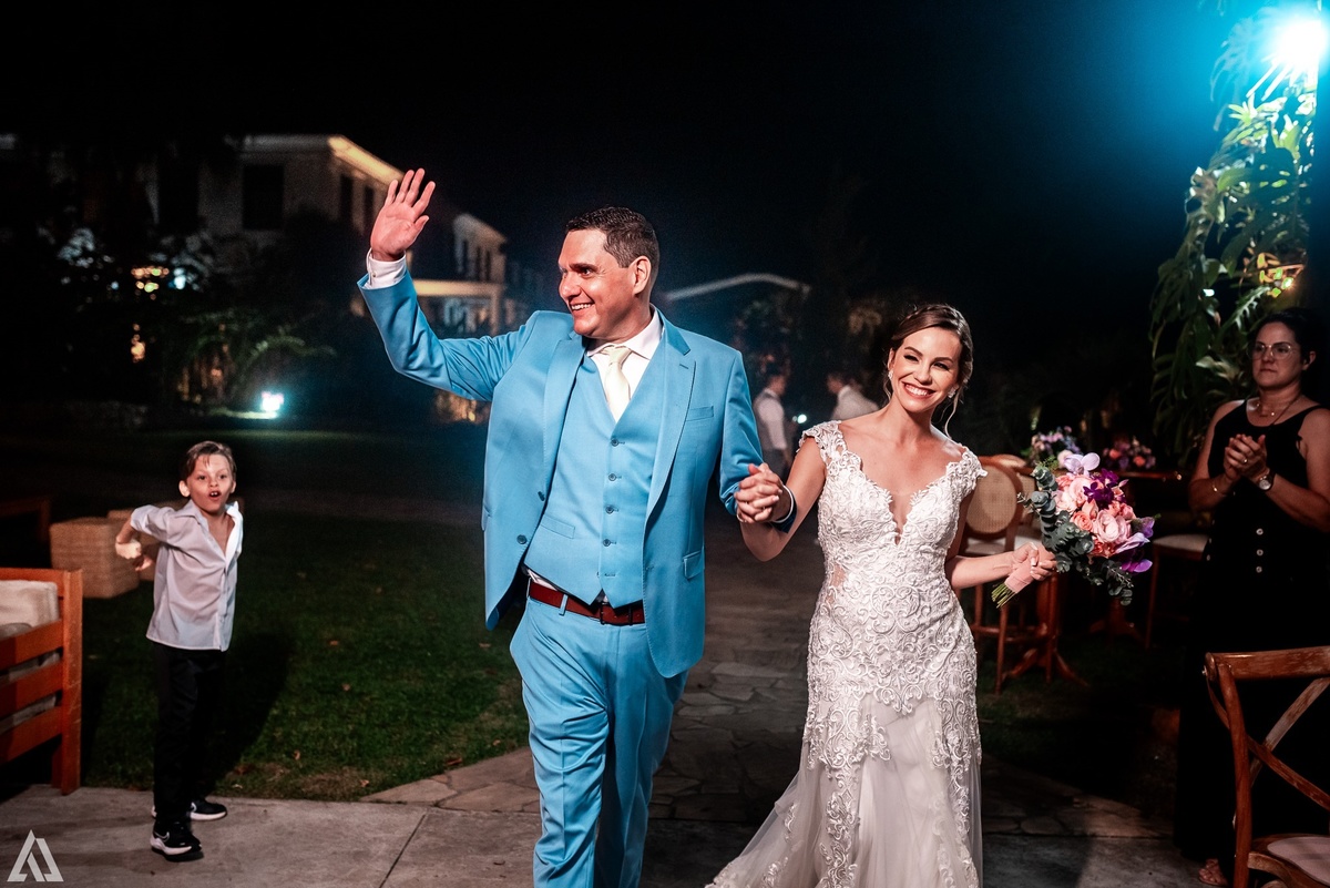 Wedding Casamento Buffet Making Off Decoração Cerimonialista Fotógrafo Vestido Noiva Noivo Camila Hoffmann Cerimonial Elimeire Assessoria de Evento Dani Vidal Vila Nova La Belle Maison Lena Buffet Casarão Penedo Diva Buffet Buquê Resende Penedo 