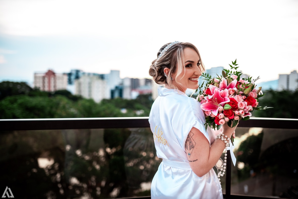 Wedding Casamento Buffet Making Off Decoração Cerimonialista Fotógrafo Vestido Noiva Noivo Camila Hoffmann Cerimonial Elimeire Assessoria de Evento Dani Vidal Vila Nova La Belle Maison Lena Buffet Casarão Penedo Diva Buffet Buquê Resende Penedo 