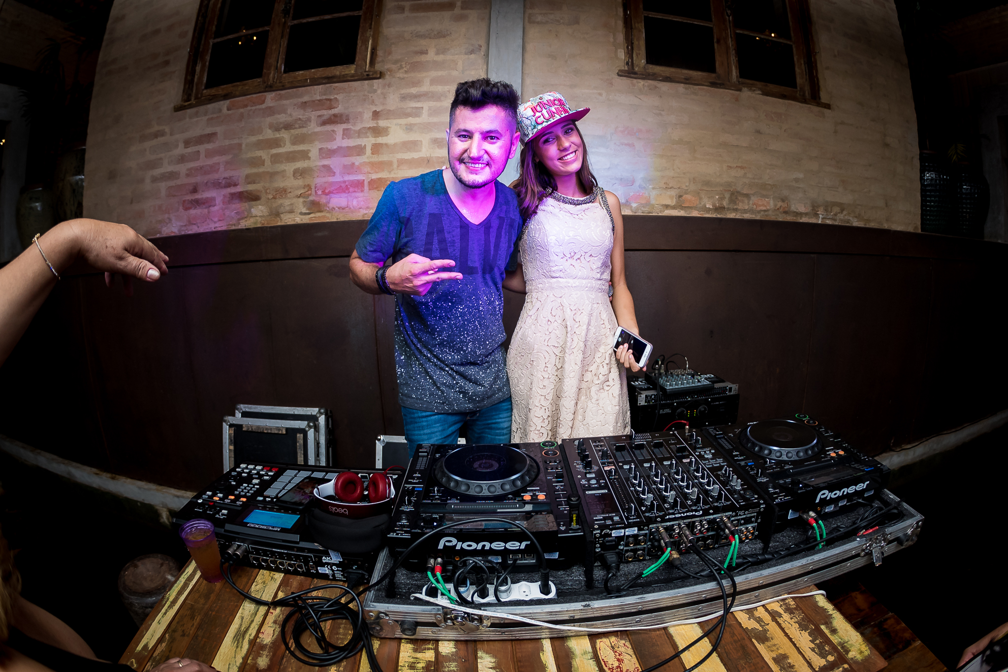 Alex Jardim Fotografia Fotógrafo Festa 15 Anos Debutante Resende Itatiaia Penedo Porto Real Quatis Barra Mansa Volta Redonda