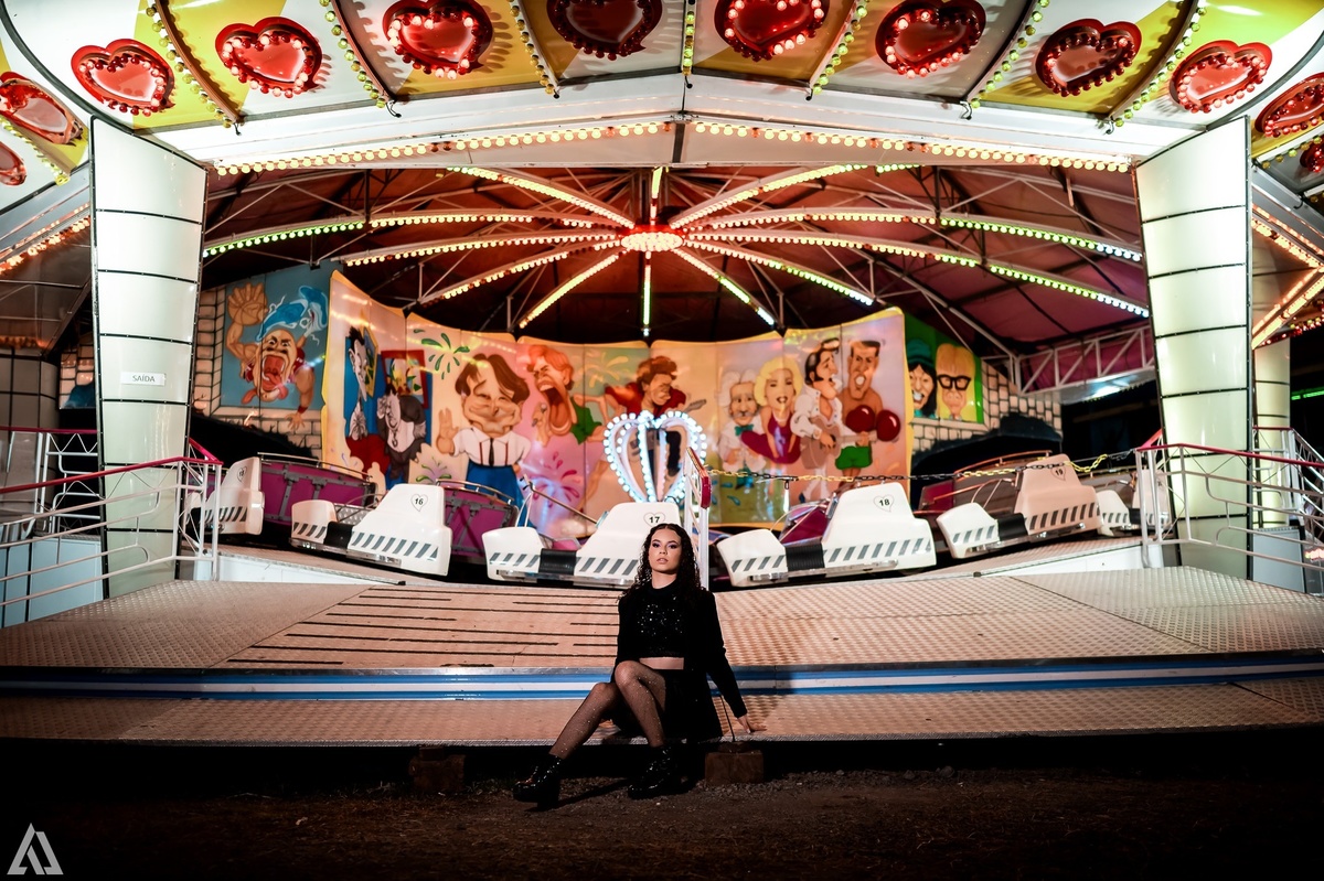 Ensaio Book Debutante 15 Anos XV Street Tumblr Alex Jardim Fotografia Fotógrafo Resende Itatiaia Penedo Barra Mansa Volta Redonda Rio de Janeiro Lena Buffet La Belle Maison Dani Vidal Elimeire Laurino Camila Hoffmann Cerimonial 