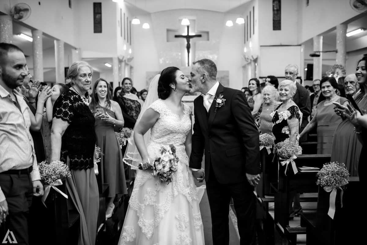 Wedding Casamento Buffet Making Off Decoração Cerimonialista Fotógrafo Vestido Noiva Noivo Camila Hoffmann Cerimonial Elimeire Assessoria de Evento Dani Vidal Vila Nova La Belle Maison Lena Buffet Casarão Penedo Diva Buffet Buquê Resende Penedo 