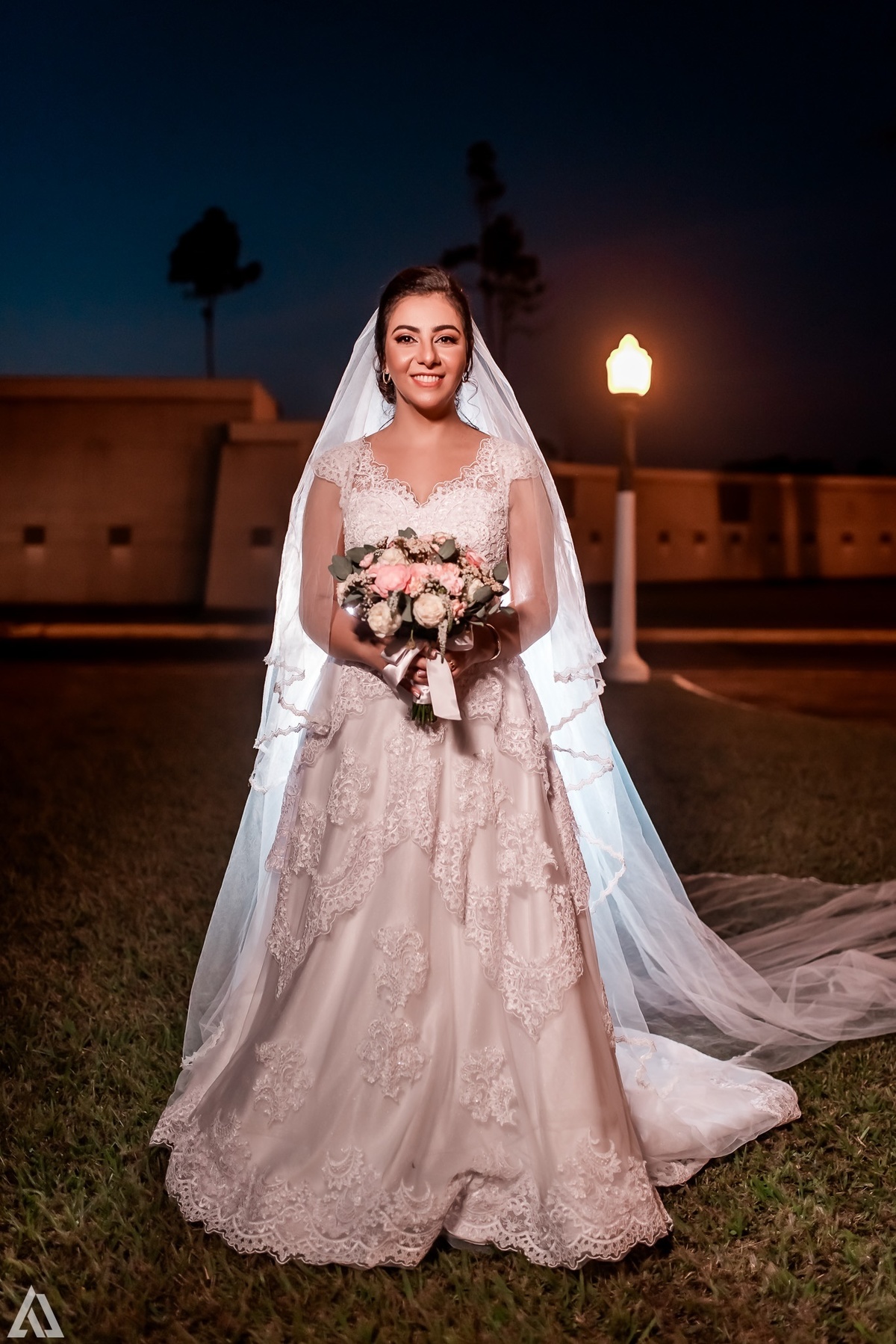 Wedding Casamento Buffet Making Off Decoração Cerimonialista Fotógrafo Vestido Noiva Noivo Camila Hoffmann Cerimonial Elimeire Assessoria de Evento Dani Vidal Vila Nova La Belle Maison Lena Buffet Casarão Penedo Diva Buffet Buquê Resende Penedo 