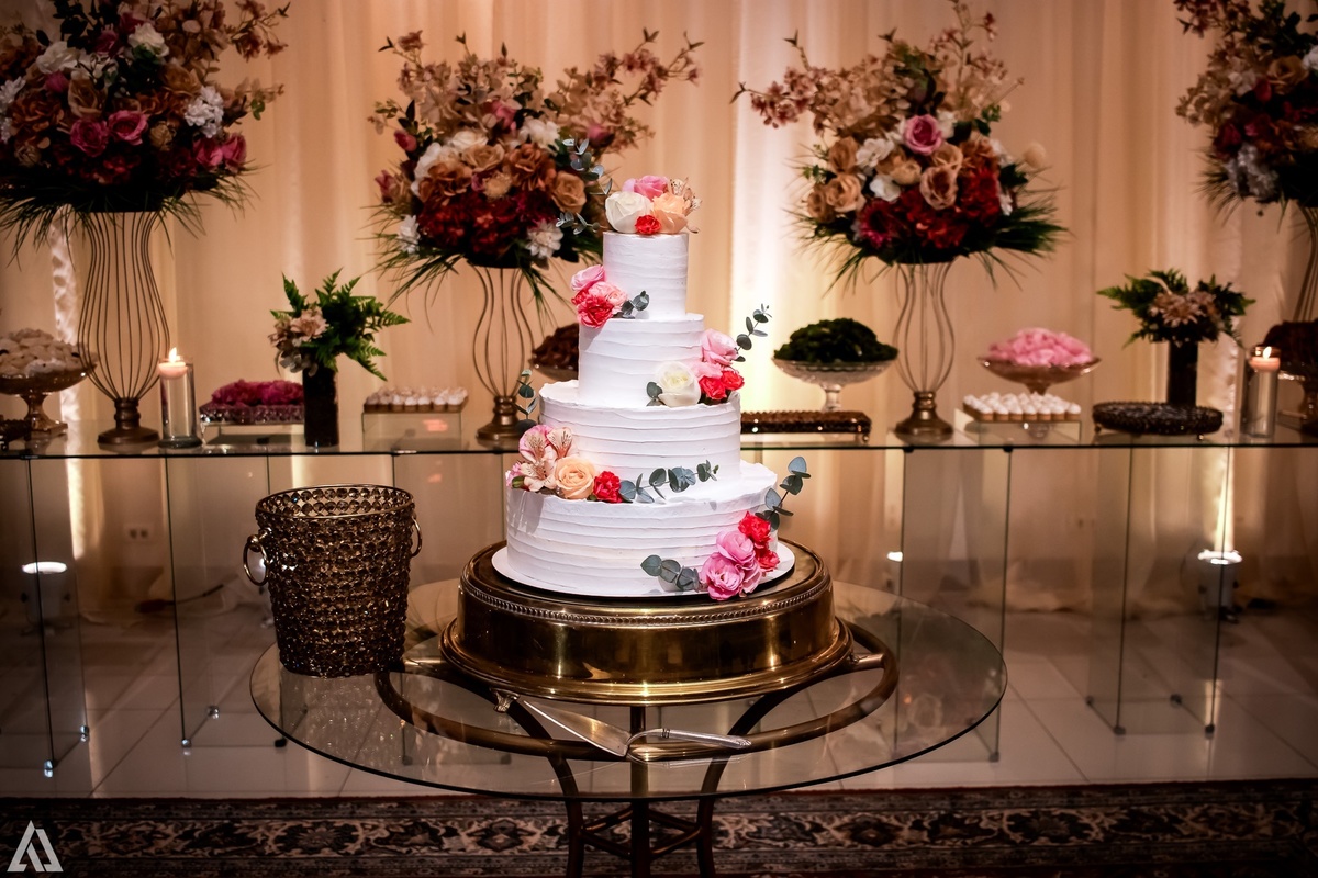 Wedding Casamento Buffet Making Off Decoração Cerimonialista Fotógrafo Vestido Noiva Noivo Camila Hoffmann Cerimonial Elimeire Assessoria de Evento Dani Vidal Vila Nova La Belle Maison Lena Buffet Casarão Penedo Diva Buffet Buquê Resende Penedo 