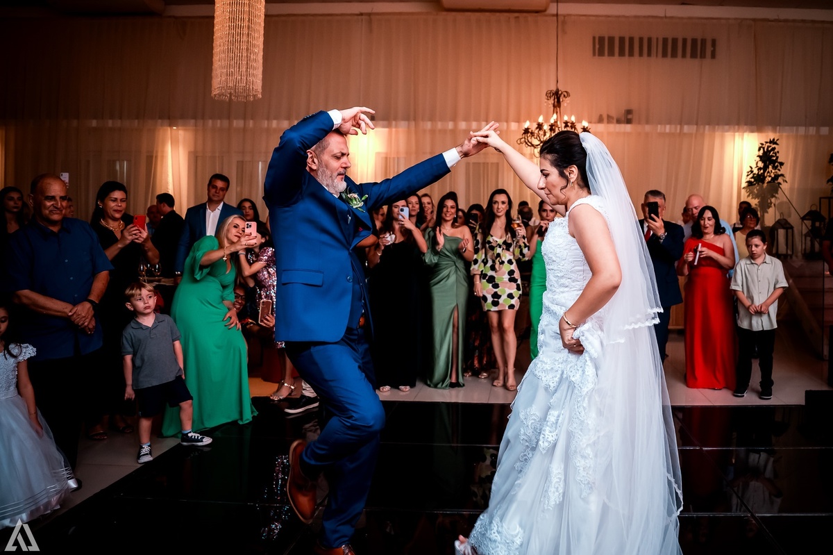 Wedding Casamento Buffet Making Off Decoração Cerimonialista Fotógrafo Vestido Noiva Noivo Camila Hoffmann Cerimonial Elimeire Assessoria de Evento Dani Vidal Vila Nova La Belle Maison Lena Buffet Casarão Penedo Diva Buffet Buquê Resende Penedo 