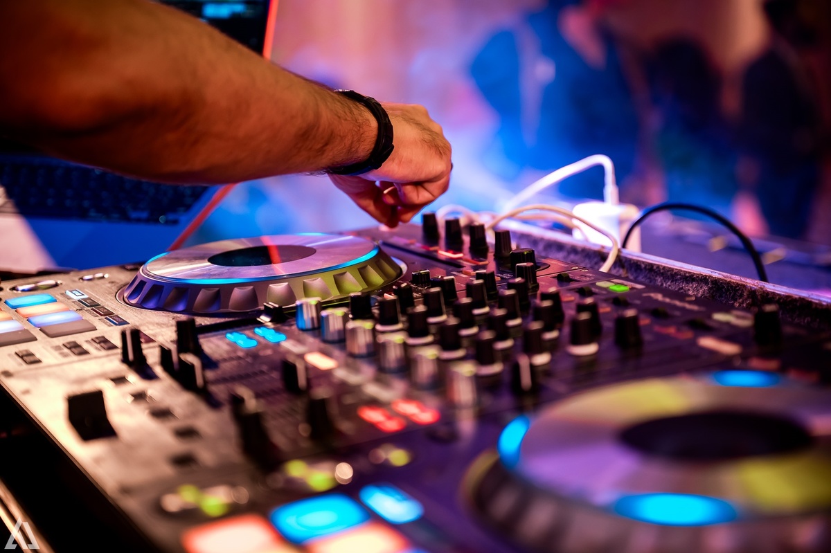 Wedding Casamento Buffet Making Off Decoração Cerimonialista Fotógrafo Vestido Noiva Noivo Camila Hoffmann Cerimonial Elimeire Assessoria de Evento Dani Vidal Vila Nova La Belle Maison Lena Buffet Casarão Penedo Diva Buffet Buquê Resende Penedo 