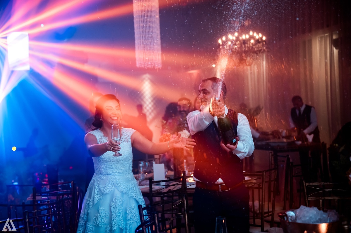 Wedding Casamento Buffet Making Off Decoração Cerimonialista Fotógrafo Vestido Noiva Noivo Camila Hoffmann Cerimonial Elimeire Assessoria de Evento Dani Vidal Vila Nova La Belle Maison Lena Buffet Casarão Penedo Diva Buffet Buquê Resende Penedo 