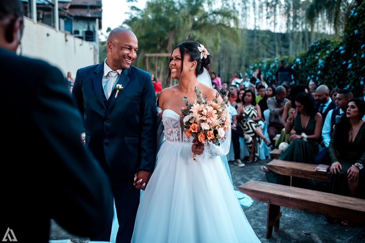 Wedding Casamento Buffet Making Off Decoração Cerimonialista Fotógrafo Vestido Noiva Noivo Camila Hoffmann Cerimonial Elimeire Assessoria de Evento Dani Vidal Vila Nova La Belle Maison Lena Buffet Casarão Penedo Diva Buffet Buquê Resende Penedo 