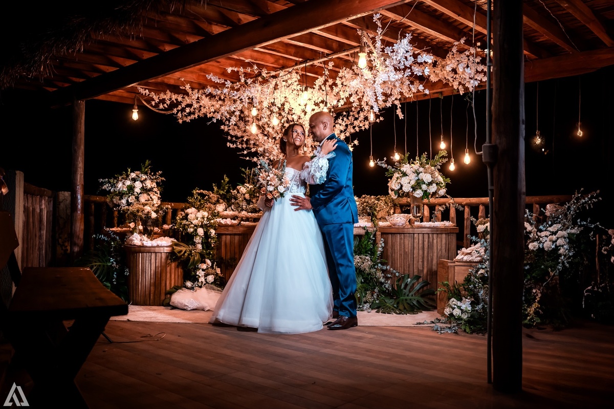 Wedding Casamento Buffet Making Off Decoração Cerimonialista Fotógrafo Vestido Noiva Noivo Camila Hoffmann Cerimonial Elimeire Assessoria de Evento Dani Vidal Vila Nova La Belle Maison Lena Buffet Casarão Penedo Diva Buffet Buquê Resende Penedo 