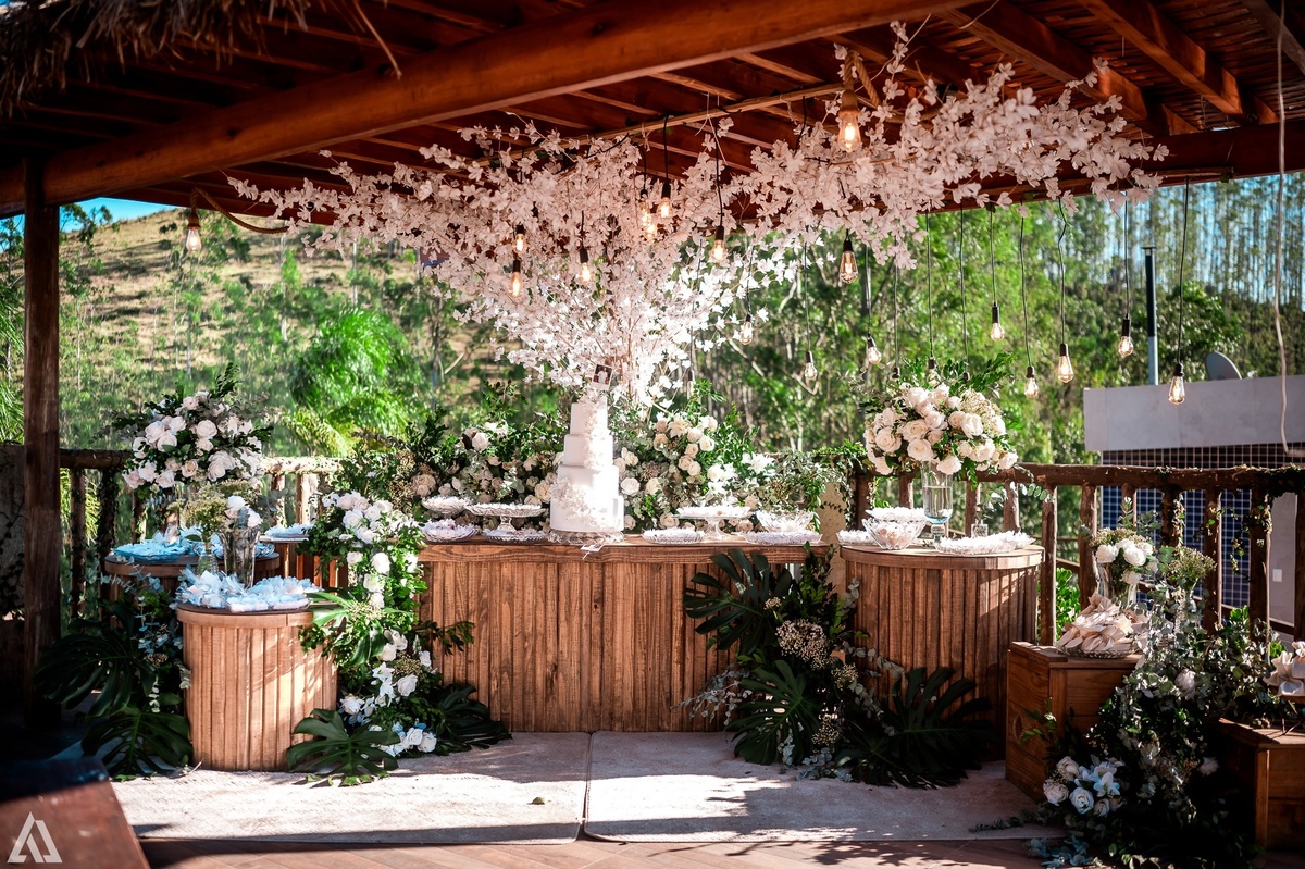 Wedding Casamento Buffet Making Off Decoração Cerimonialista Fotógrafo Vestido Noiva Noivo Camila Hoffmann Cerimonial Elimeire Assessoria de Evento Dani Vidal Vila Nova La Belle Maison Lena Buffet Casarão Penedo Diva Buffet Buquê Resende Penedo 