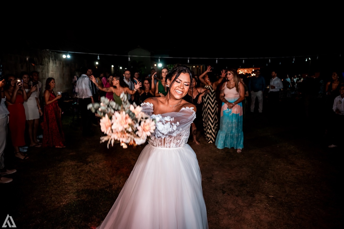 Wedding Casamento Buffet Making Off Decoração Cerimonialista Fotógrafo Vestido Noiva Noivo Camila Hoffmann Cerimonial Elimeire Assessoria de Evento Dani Vidal Vila Nova La Belle Maison Lena Buffet Casarão Penedo Diva Buffet Buquê Resende Penedo 