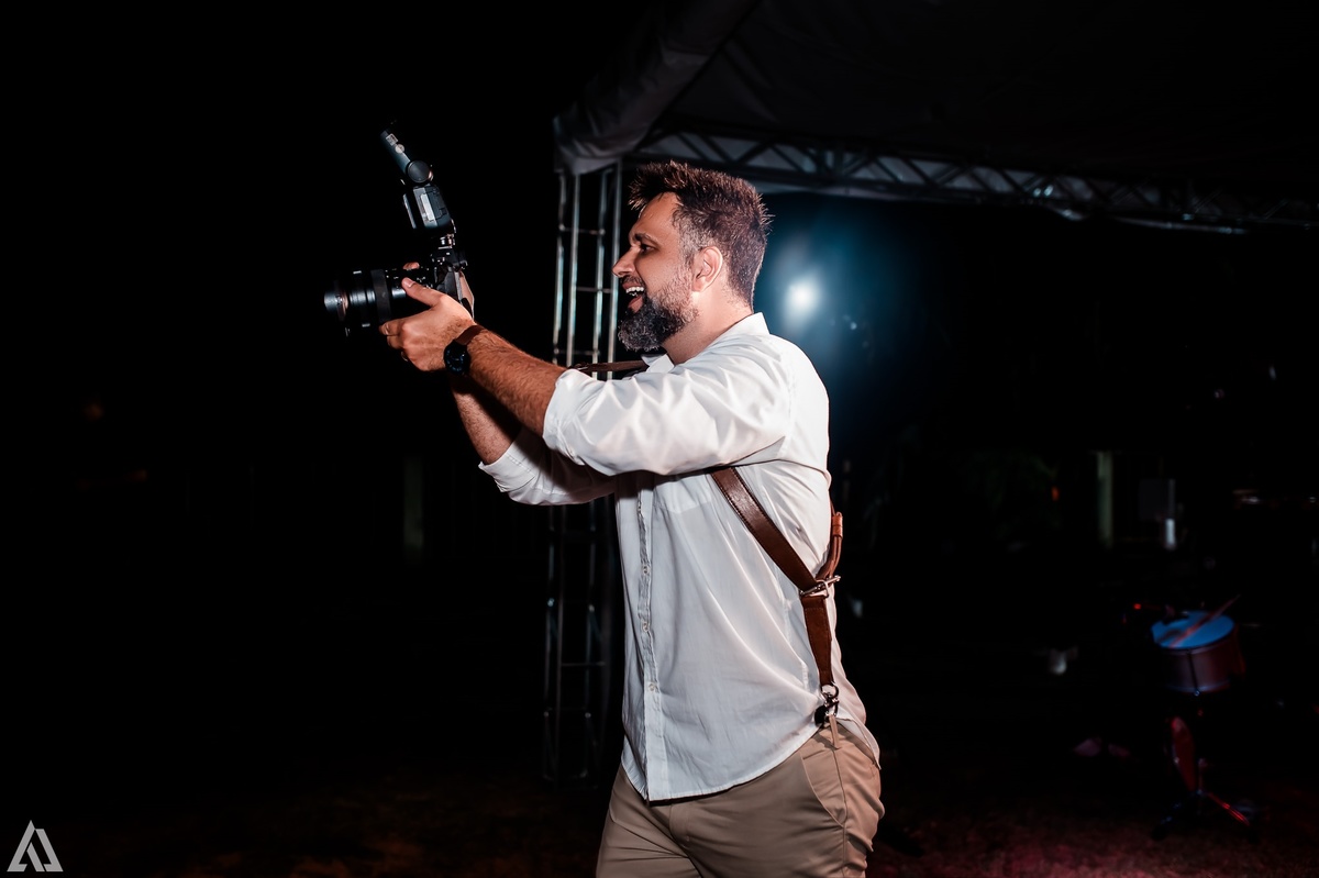 Wedding Casamento Buffet Making Off Decoração Cerimonialista Fotógrafo Vestido Noiva Noivo Camila Hoffmann Cerimonial Elimeire Assessoria de Evento Dani Vidal Vila Nova La Belle Maison Lena Buffet Casarão Penedo Diva Buffet Buquê Resende Penedo 