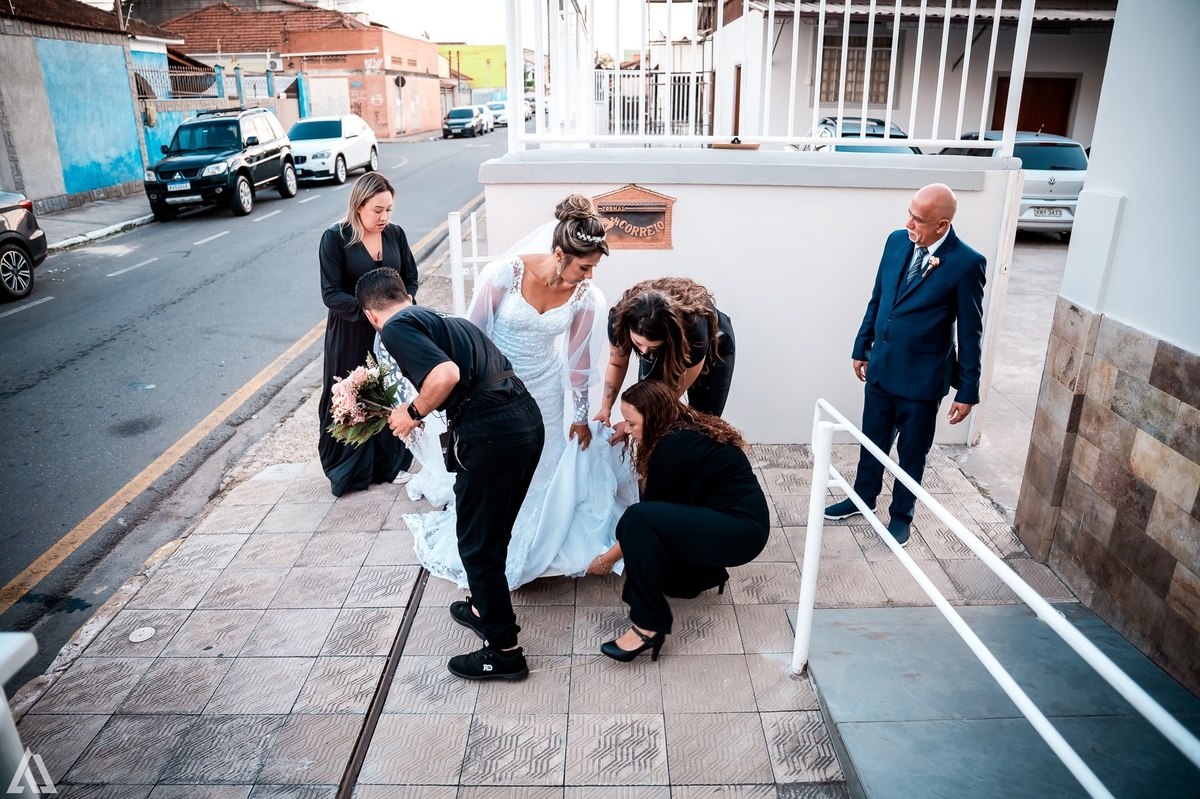 Wedding Casamento Buffet Making Off Decoração Cerimonialista Fotógrafo Vestido Noiva Noivo Camila Hoffmann Cerimonial Elimeire Assessoria de Evento Dani Vidal Vila Nova La Belle Maison Lena Buffet Casarão Penedo Diva Buffet Buquê Resende Penedo 
