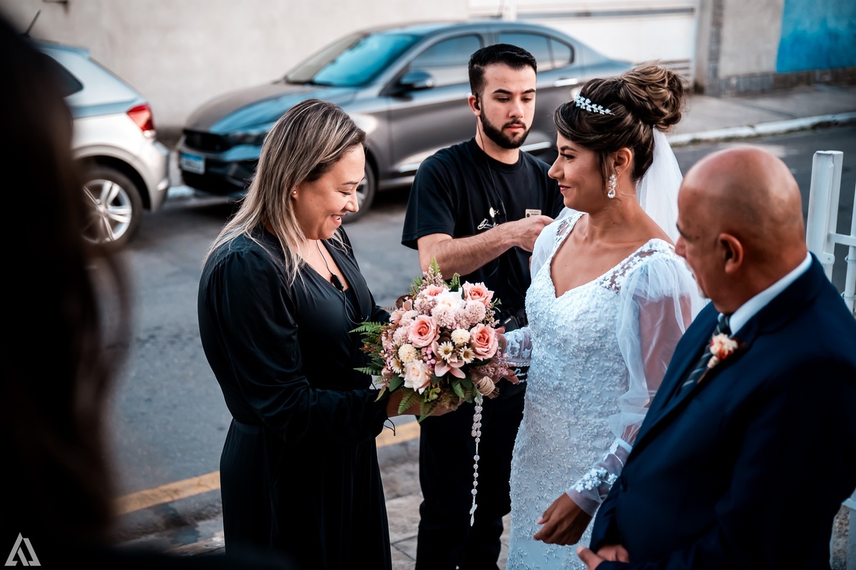 Wedding Casamento Buffet Making Off Decoração Cerimonialista Fotógrafo Vestido Noiva Noivo Camila Hoffmann Cerimonial Elimeire Assessoria de Evento Dani Vidal Vila Nova La Belle Maison Lena Buffet Casarão Penedo Diva Buffet Buquê Resende Penedo 