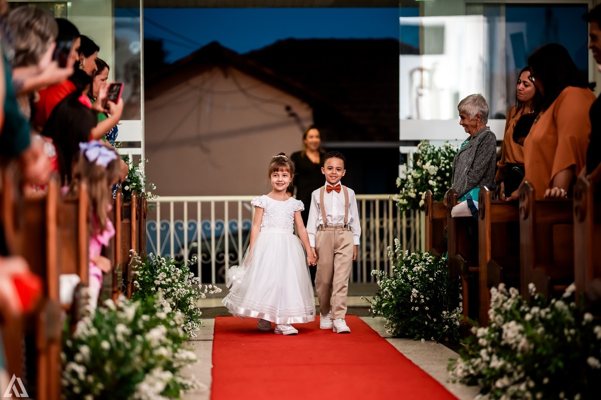 Wedding Casamento Buffet Making Off Decoração Cerimonialista Fotógrafo Vestido Noiva Noivo Camila Hoffmann Cerimonial Elimeire Assessoria de Evento Dani Vidal Vila Nova La Belle Maison Lena Buffet Casarão Penedo Diva Buffet Buquê Resende Penedo 